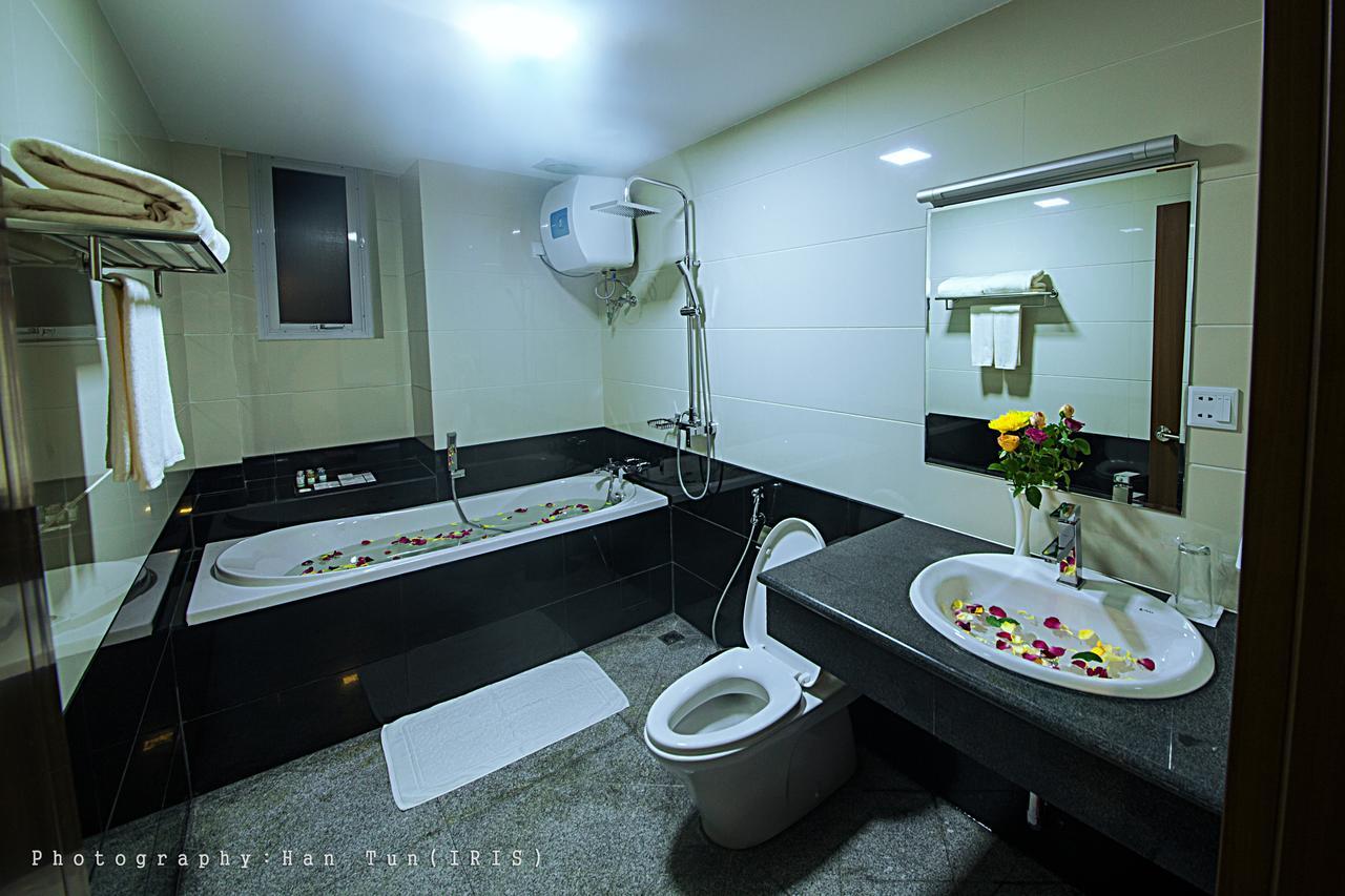 Ngwe Moe Hotel Mawlamyine Eksteriør bilde